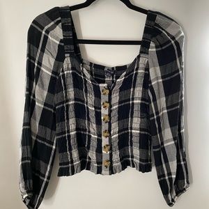American Eagle Plaid Puff Sleeve Top
